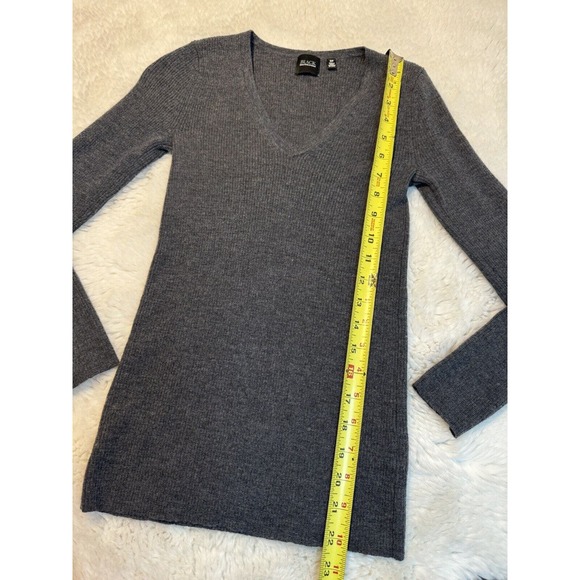 Saks 5th Ave Sweater black Label 100% Merino Wool Gray Rib Knit MINT - Picture 7 of 7